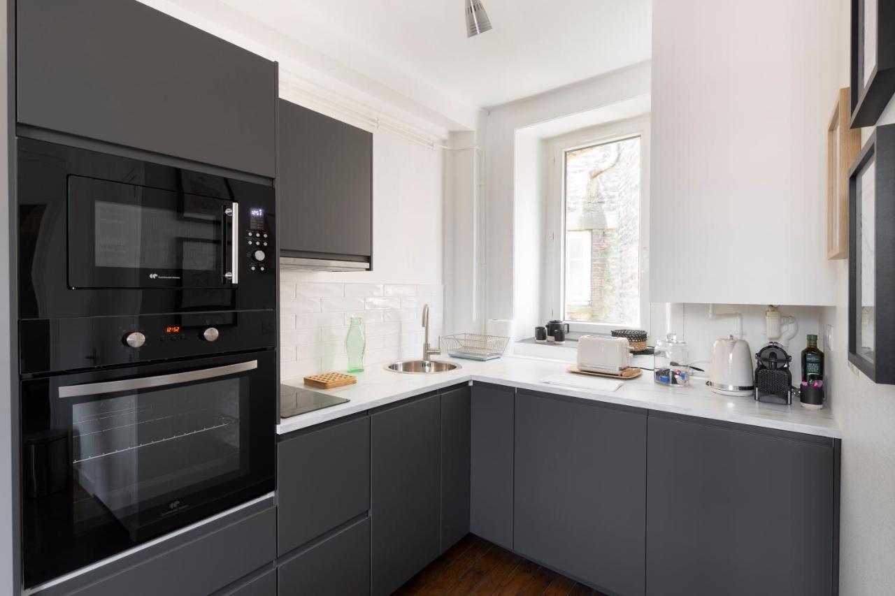 Le Carre Sainte-Anne - Appt En Plein Centre Historique Apartment Рен Екстериор снимка