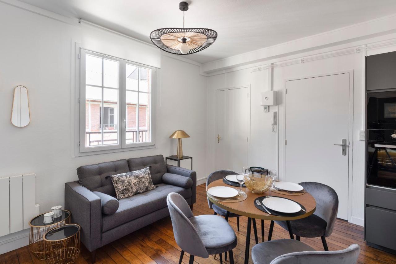 Le Carre Sainte-Anne - Appt En Plein Centre Historique Apartment Рен Екстериор снимка
